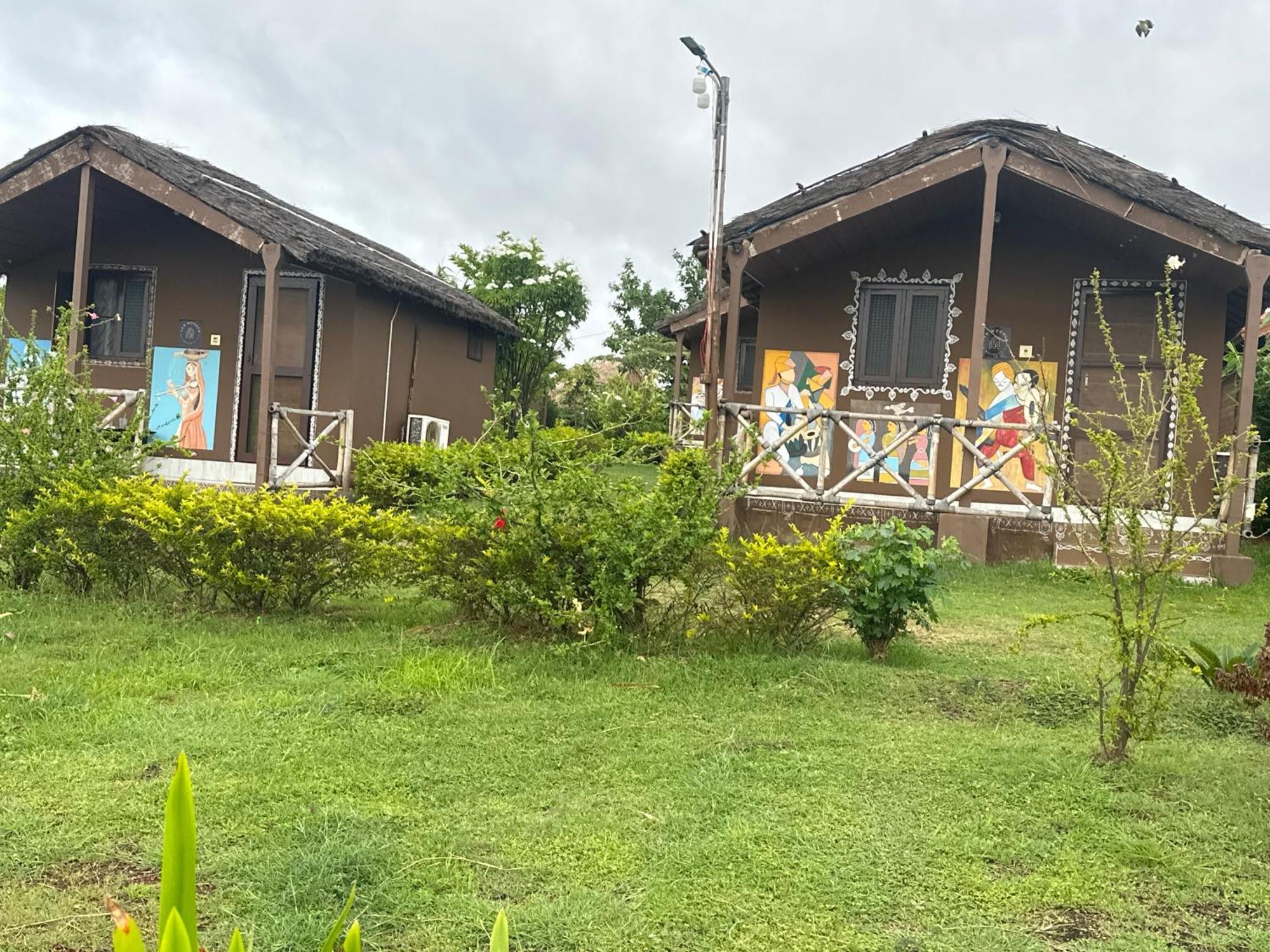 Leo Wooden Resorts Hampi Zewnętrze zdjęcie
